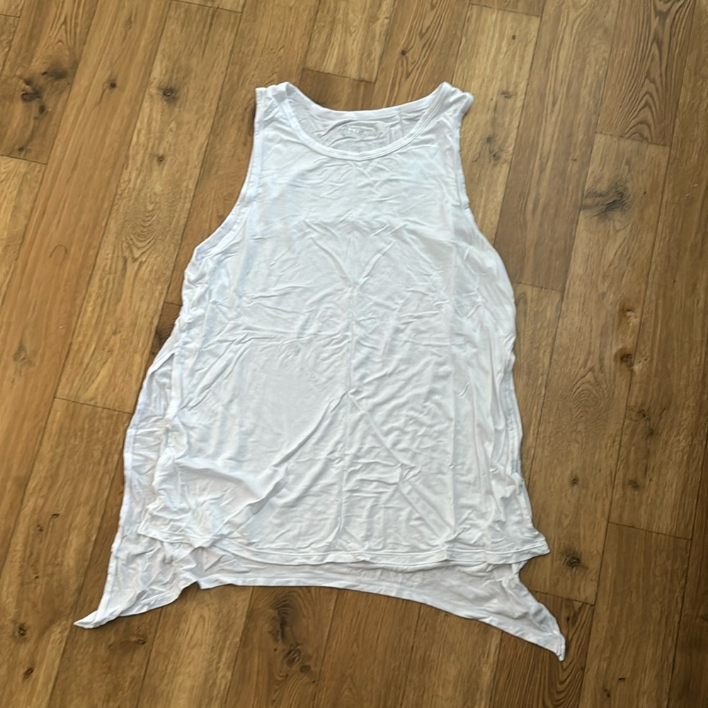 Medium white zyia long tank